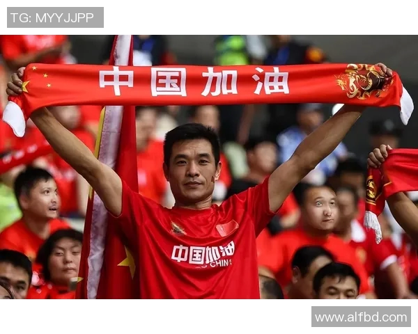 国足迎战伊拉克12强赛全力争胜期待精彩表现