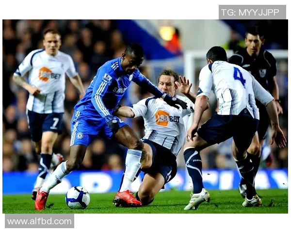 威科姆与哈德斯菲尔德激战正酣谁能在这场对决中笑到最后