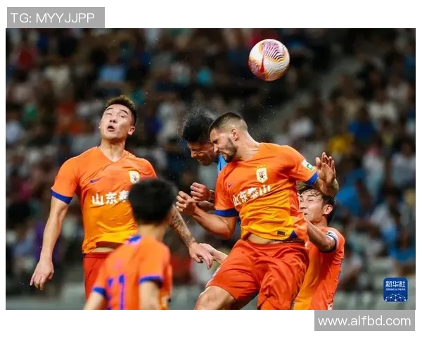 山东队对阵深圳队足球直播精彩瞬间全记录