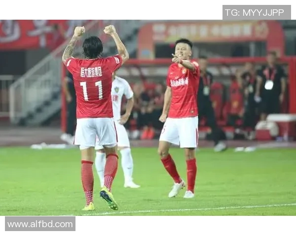 权健与恒大激战正酣谁能在这场巅峰对决中笑到最后