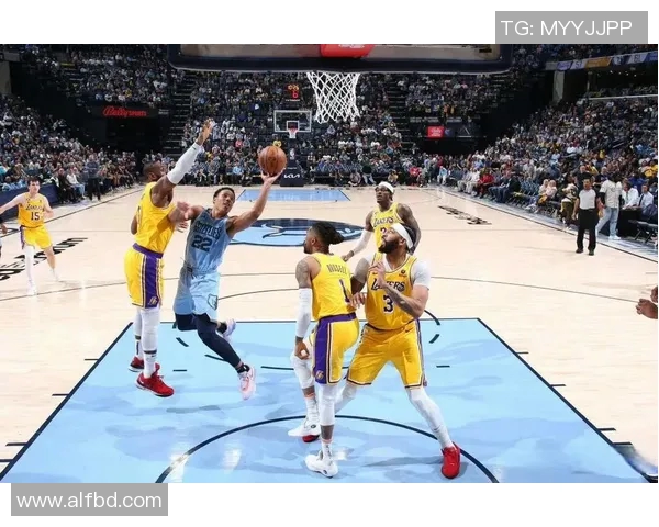 洛杉矶湖人与灰熊的激烈对决谁能笑到最后篮球盛宴即将上演