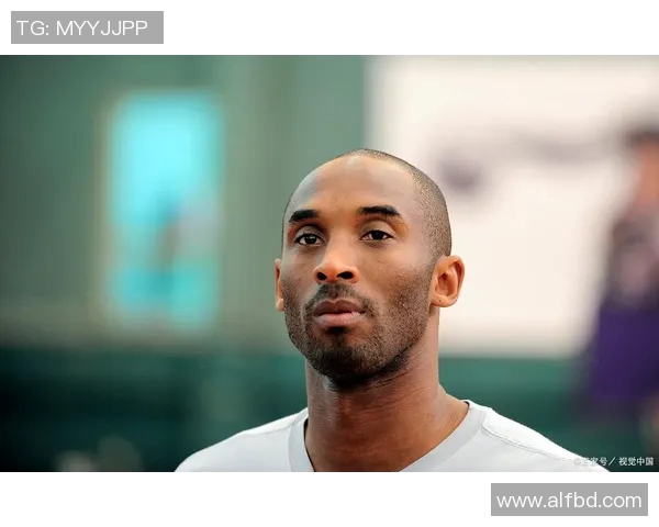 科比布莱恩特传奇生涯回顾与影响力分析：篮球之神的永恒印记