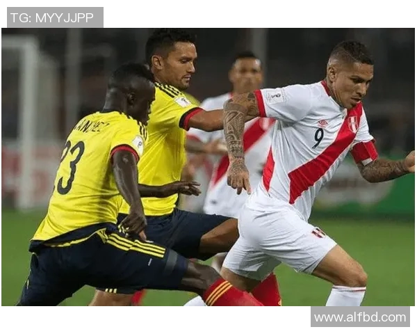 秘鲁与哥伦比亚足球赛精彩直播全程回顾与分析