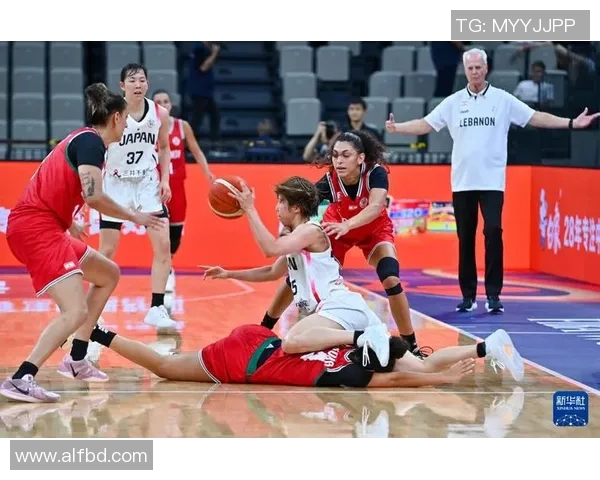 蓝队与黎巴嫩精彩对决回顾分析赛场表现与战术策略探讨