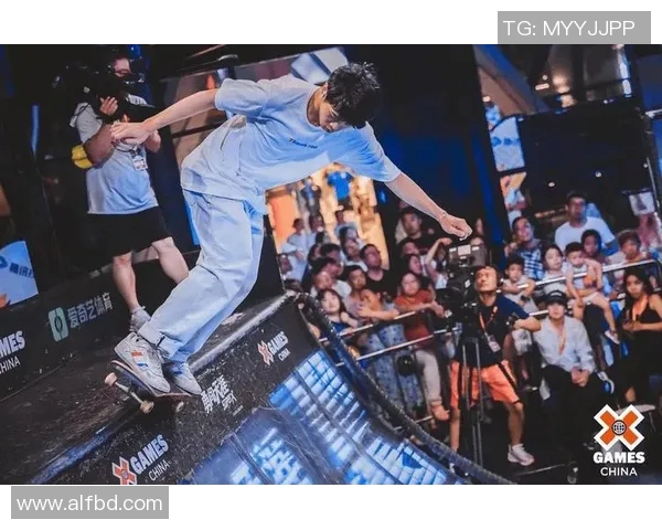 重庆滑板队技术创新再攀高峰引领滑板运动新潮流