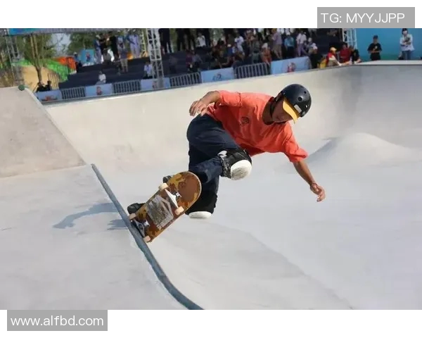 重庆极限运动队在世界滑板锦标赛中的精彩表现与比赛经验分析 重庆极限运动队在世界滑板锦标赛中的精彩表现与比赛经验分析