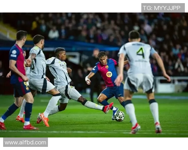 2017年西甲经典对决巴塞罗那与皇家马德里的巅峰对决回顾