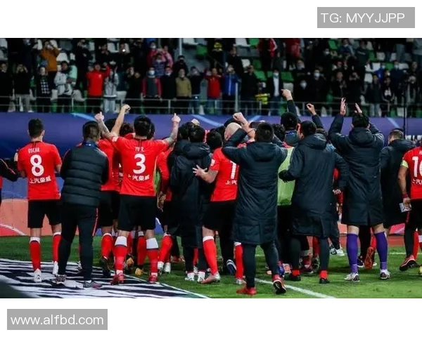 上港与申花激战正酣最终晋级之路谁能笑到最后 上港与申花激战正酣最终晋级之路谁能笑到最后