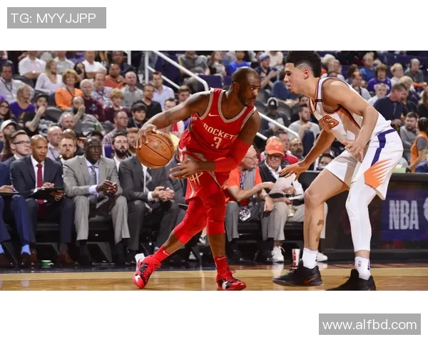 克里斯保罗：从控球大师到球队领袖的传奇旅程